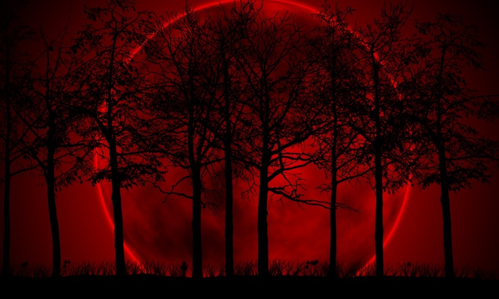 BloodRed_Moon-1000x600
