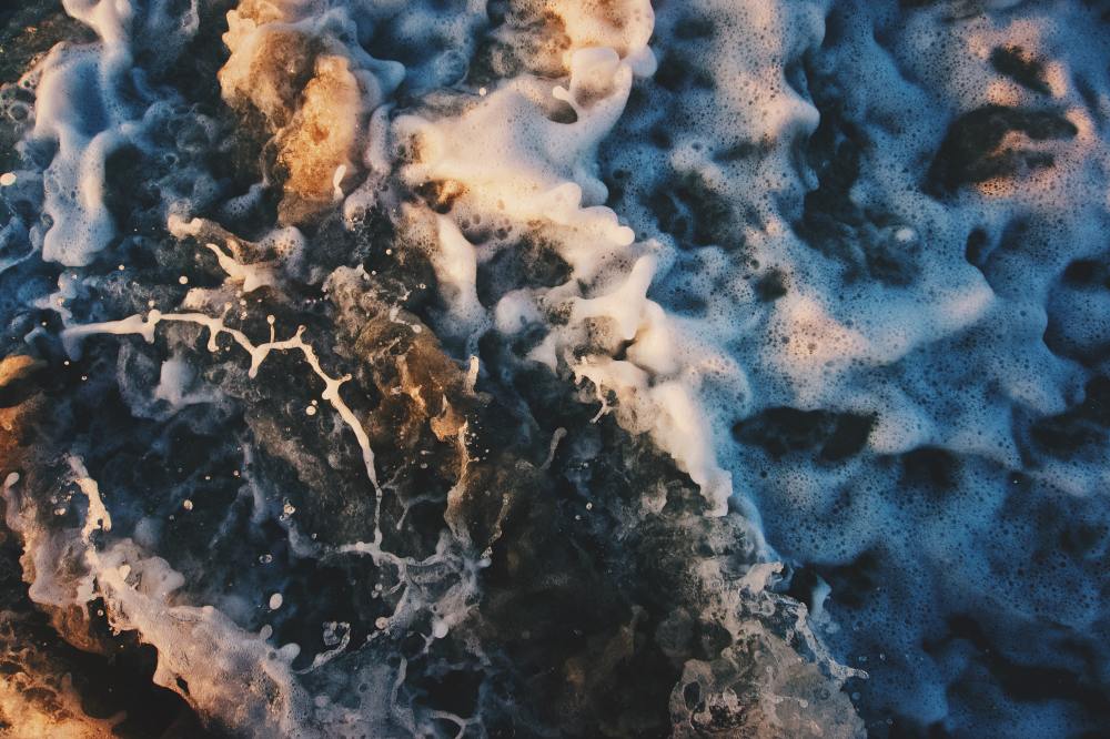 clay-leconey-INHw3QndB4M-unsplash